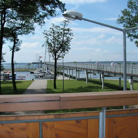 Apartament Waterside * Гижицко